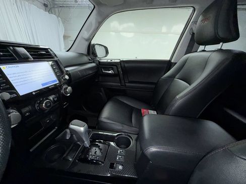 Certified 2023 Toyota 4Runner TRD Off-Road Premium w/ Moonroof Package AWD/4WD image 7