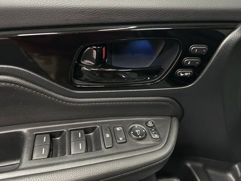 Used 2024 Honda Odyssey Elite image 17