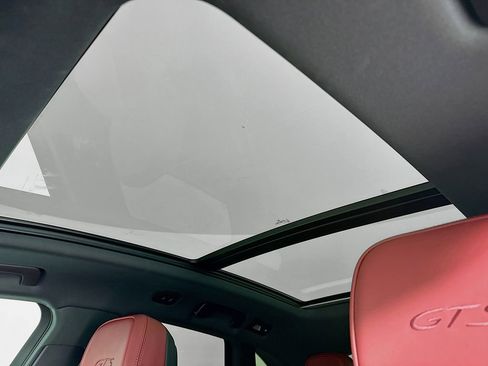 Certified 2025 Porsche Macan GTS image 24