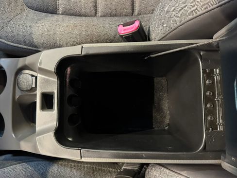 Used 2002 Ford Explorer XLS image 17