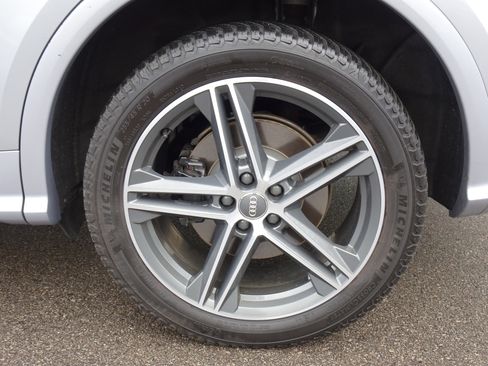 Used 2018 Audi SQ5 Prestige AWD/4WD image 28