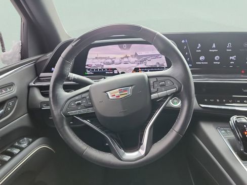 Used 2023 Cadillac Escalade ESV Sport w/ Touring Package image 8