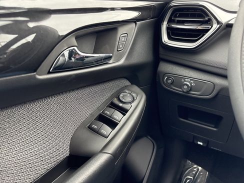 New 2026 Chevrolet TrailBlazer LT w/ Driver Confidence Package image 27