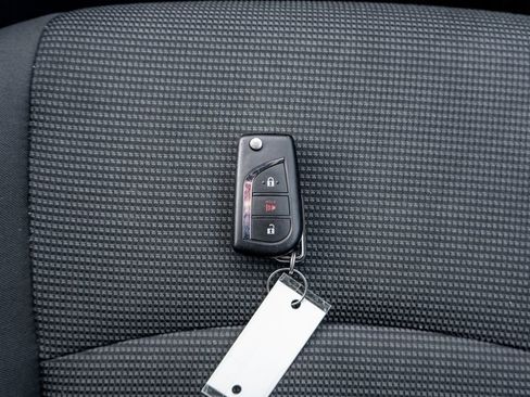 Certified 2024 Toyota RAV4 LE FWD image 31