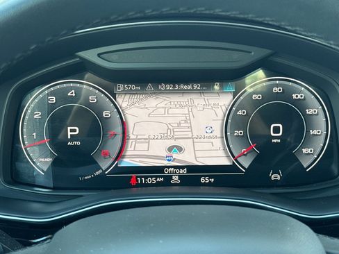 Used 2023 Audi Q7 3.0T Prestige image 25