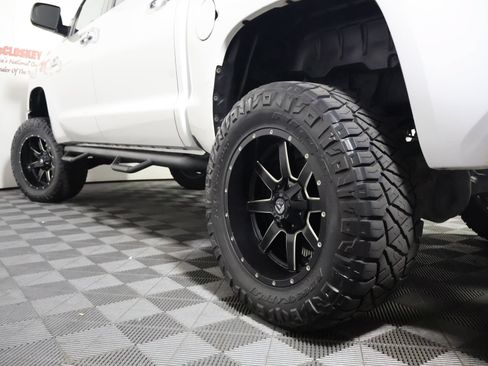 Used 2019 Toyota Tundra Platinum AWD/4WD image 13