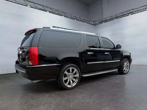 Used 2008 Cadillac Escalade ESV AWD image 4