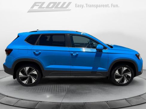 New 2026 Volkswagen Taos SE AWD/4WD image 8