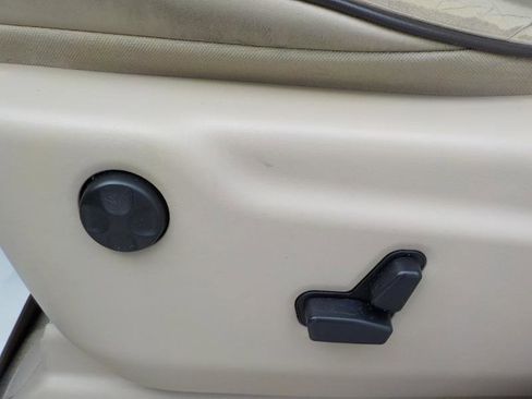 Used 2015 Jeep Grand Cherokee Overland w/ Trailer Tow Group IV image 26