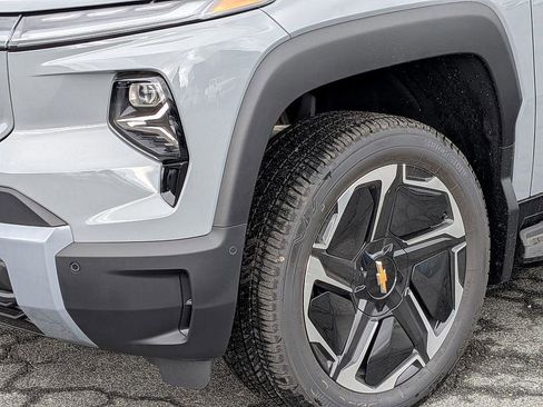 New 2026 Chevrolet Silverado EV LT w/ Premium Package image 9