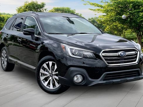 Used 2019 Subaru Outback 2.5i Touring AWD/4WD image 3