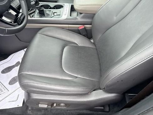 Used 2026 Kia Carnival FWD image 20