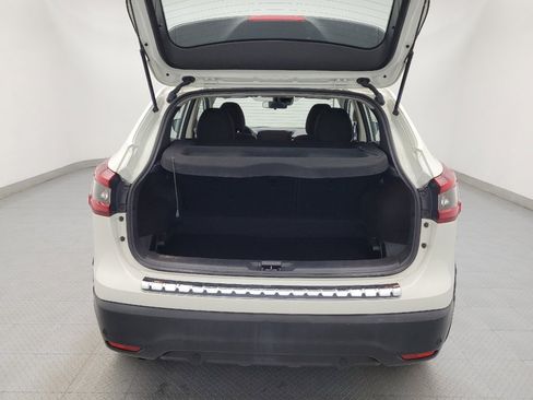 Used 2020 Nissan Rogue Sport S image 29