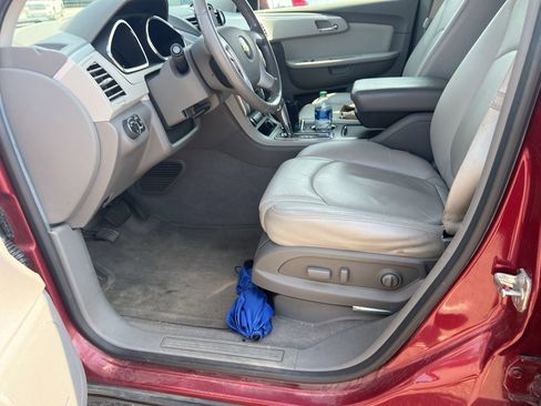 Used 2011 Chevrolet Traverse LT w/ Personal Connectivity Package image 27