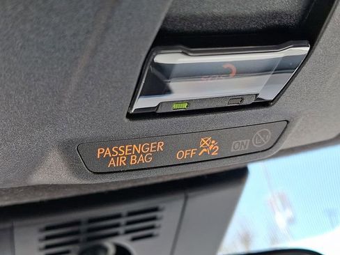 Used 2025 Toyota Corolla XSE FWD image 21