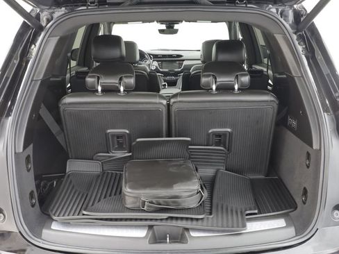 Used 2023 Cadillac XT6 Sport w/ Technology Package AWD/4WD image 19