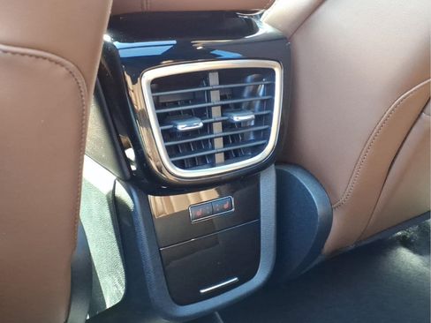 Used 2023 Lincoln Nautilus Reserve AWD/4WD image 10