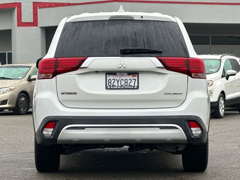 Used 2019 Mitsubishi Outlander ES image 8