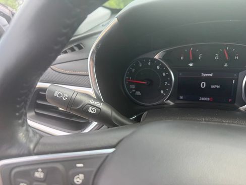 Used 2022 Chevrolet Equinox Premier FWD image 37