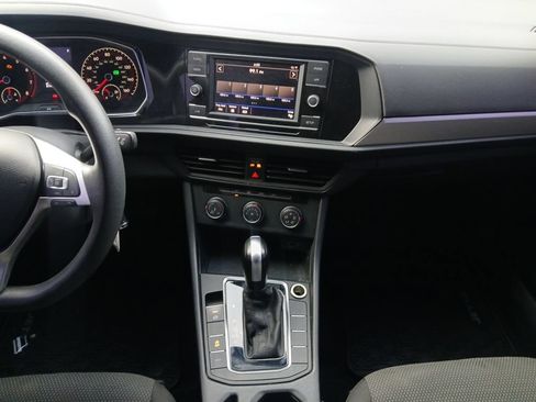 Used 2019 Volkswagen Jetta S FWD image 3