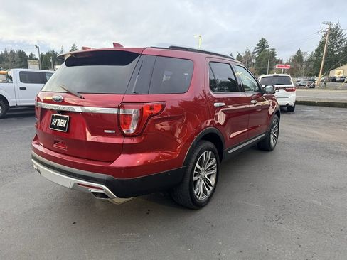 Used 2017 Ford Explorer Platinum image 5