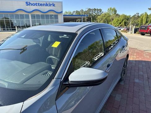 Used 2021 Honda Civic EX image 5