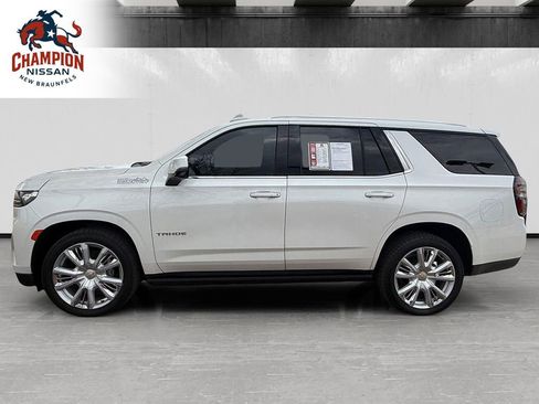 Used 2024 Chevrolet Tahoe High Country RWD image 2