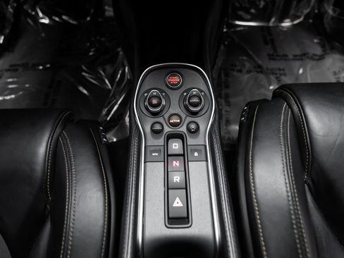 Used 2016 McLaren 570S Coupe RWD image 6