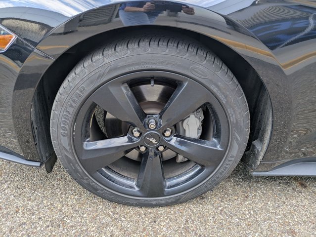 Used 2022 Ford Mustang GT Premium w/ Equipment Group 401A RWD image 10