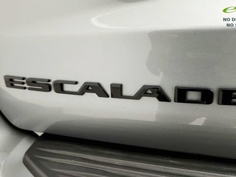 Used 2026 Cadillac Escalade Platinum Sport w/ LPO, ONYX Package AWD/4WD image 33