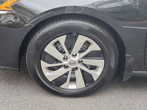 Certified 2024 Nissan Altima 2.5 S image 8