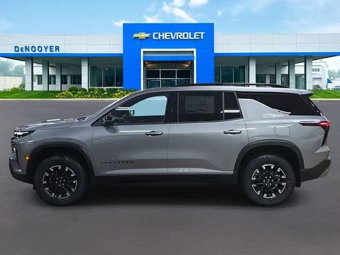 New 2026 Chevrolet Traverse Z71 w/ Enhanced Driving Package image 9