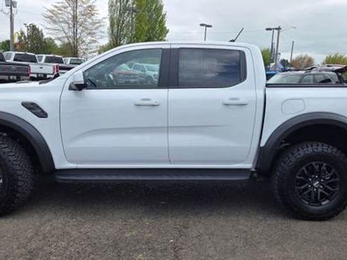 Used 2025 Ford Ranger Raptor AWD/4WD image 9