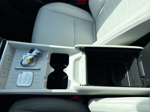 New 2026 Hyundai Santa Fe Calligraphy image 24