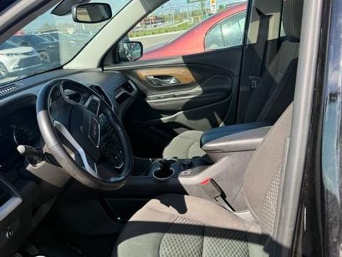 Used 2019 GMC Terrain SLE w/ GMC Pro Grade Package AWD/4WD image 10
