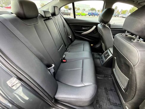 Used 2013 BMW 320i Sedan image 19