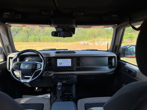 Used 2022 Ford Bronco Wildtrak image 25