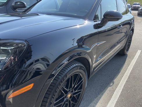 Used 2024 Porsche Cayenne S image 7