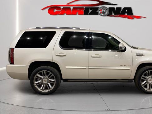 Used 2013 Cadillac Escalade Premium image 7