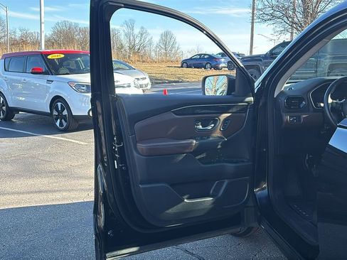 Certified 2024 Honda Pilot Elite image 11