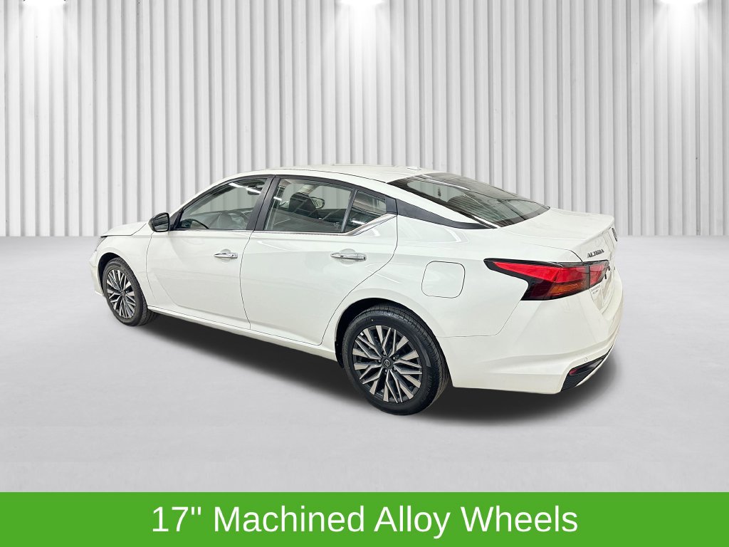Used 2025 Nissan Altima 2.5 SV AWD/4WD image 10