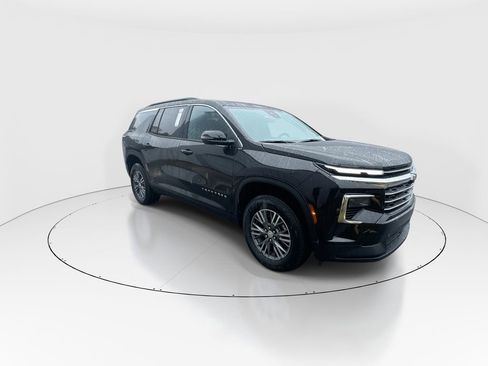 New 2026 Chevrolet Traverse LT image 2