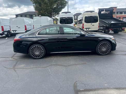 New 2026 Mercedes-Benz E 350 4MATIC Sedan image 9