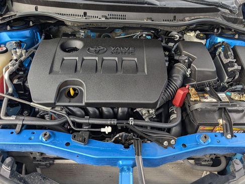 Used 2018 Toyota Corolla iM image 31