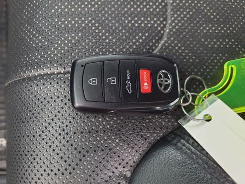 Used 2022 Toyota Tundra Limited image 28