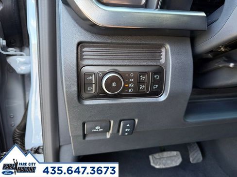 Used 2025 Ford F350 Lariat w/ Lariat Ultimate Package AWD/4WD image 17