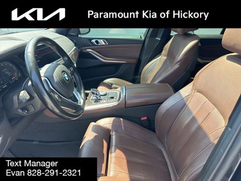 Used 2019 BMW X5 xDrive50i w/ Premium Package 2 AWD/4WD image 22