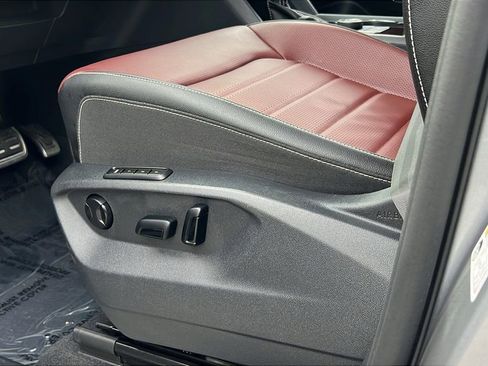 Certified 2023 Volkswagen Atlas Cross Sport SEL Premium R-Line image 22