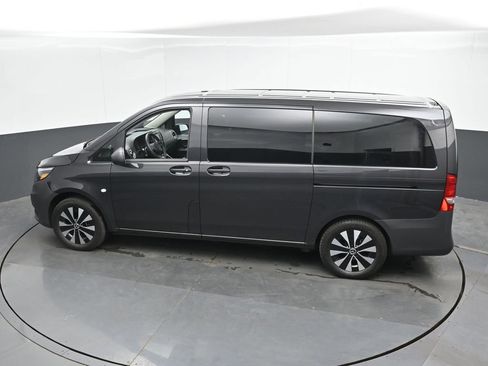 Used 2023 Mercedes-Benz Metris Passenger image 37