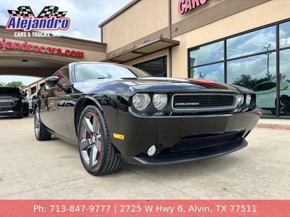 Used 2014 Dodge Challenger SXT